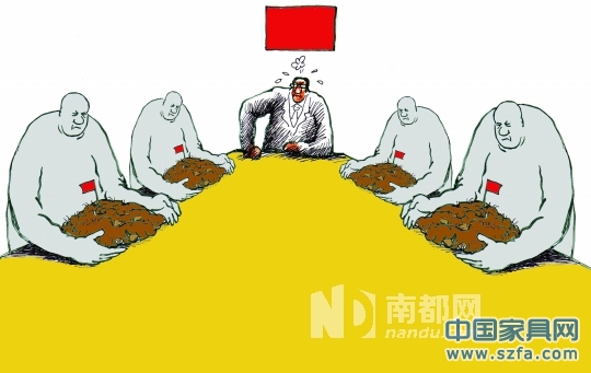 邱德厚一一回應質疑。