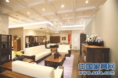 業內人士認為，實木家具的價值應體現在材料和加工工藝的結合上。