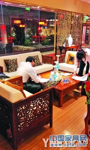 先查“三證”再出手，將成為日后消費紅木家具的標準步驟